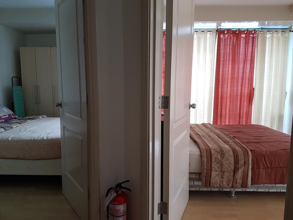 Ortigas 2 Bedroom Corner Unit With 2 Queen Across Shangrila Manila Ngoại thất bức ảnh