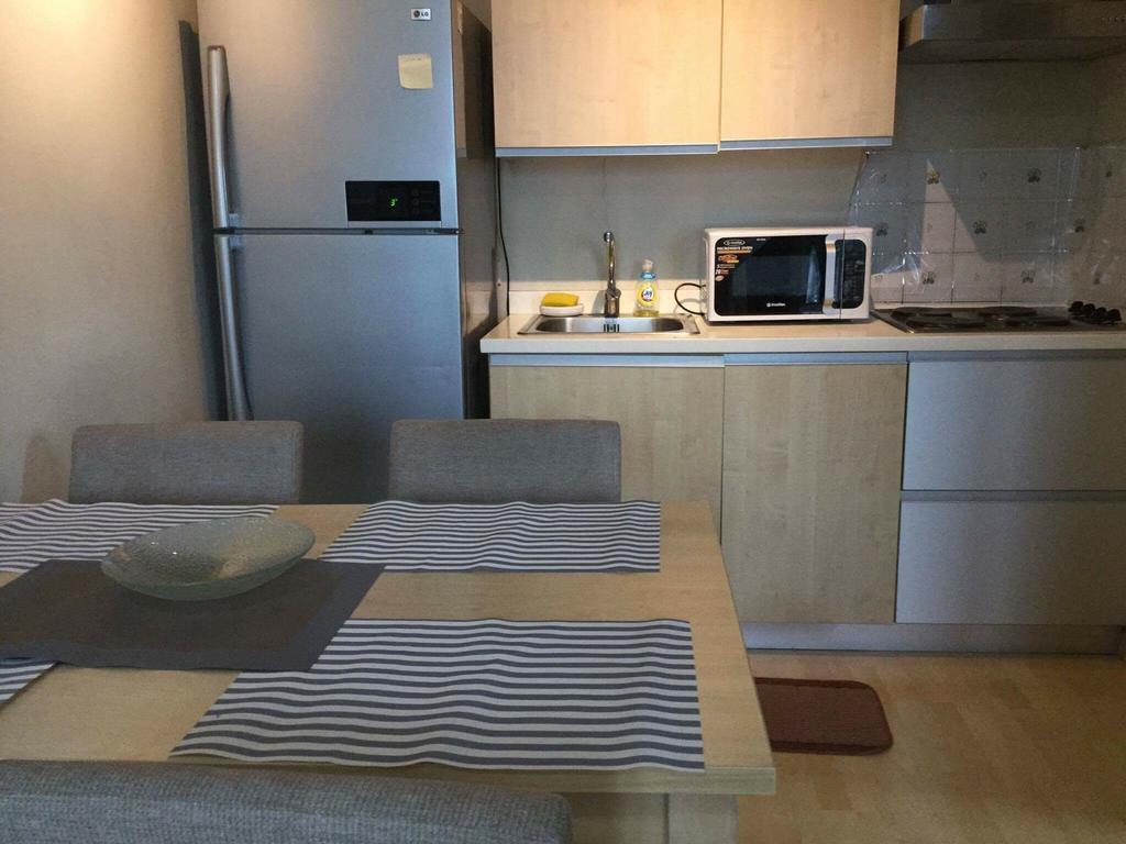 Ortigas 2 Bedroom Corner Unit With 2 Queen Across Shangrila Manila Ngoại thất bức ảnh